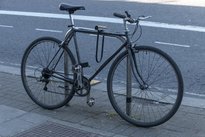 黑色bycycle