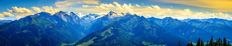 从奥地利Schmitten山-附近的Zell am See观看