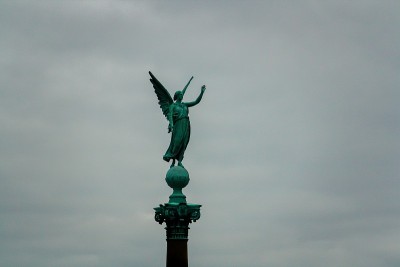 Ivar Huitfeldt Column，天使朗吉利公园(朗吉利长廊)，哥本哈根，丹麦。