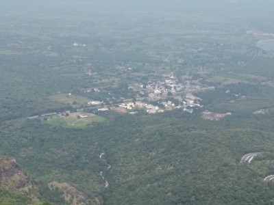 Pavagad森林和山脉