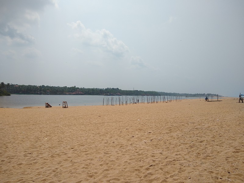 美丽的特里凡得琅海滩，金色沙滩普瓦尔，海景