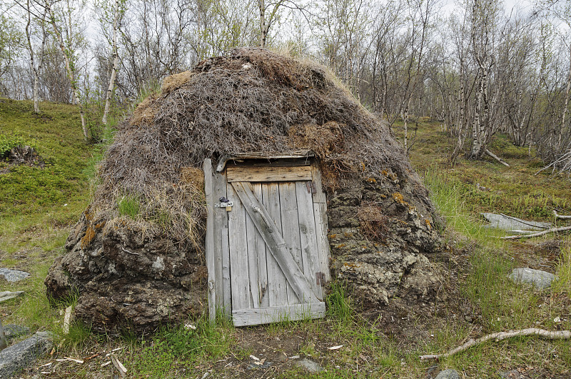 萨米人营地的山羊小屋(gaicagoahti)