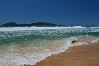 海滩阳光和大海
