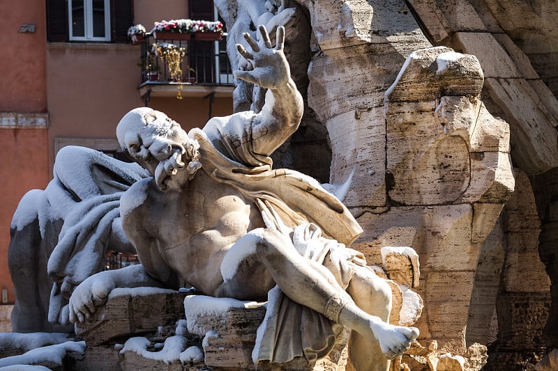 2月26日，意大利罗马，纳沃纳广场(Navona Square)和四河喷泉(Fontana dei 