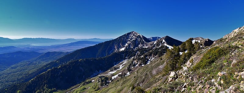 洛基山脉洛威峰的奥克尔山脉，犹他州湖，Timpanogos, Wasatch Front的里约热内卢