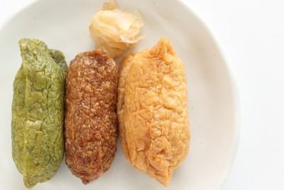 日本料理，什锦稻足饭和豆腐皮