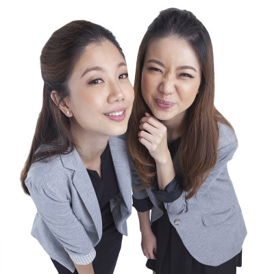 两位漂亮的女商人