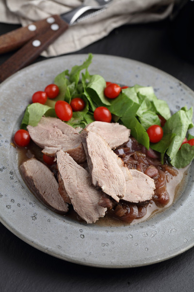 沙拉鸭胸肉