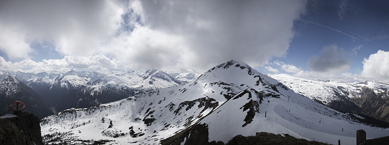 奥地利巴得嘎斯坦雪山全景
