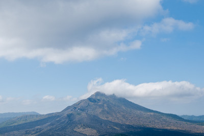 印尼巴厘岛的阿贡火山