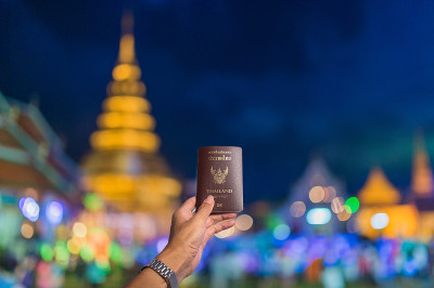 护照旅行Wat Phra That Hariphunchai，泰国兰汶