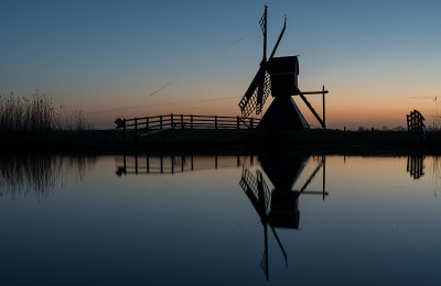 Leeuwarden附近Mill 'Hoogland的日落