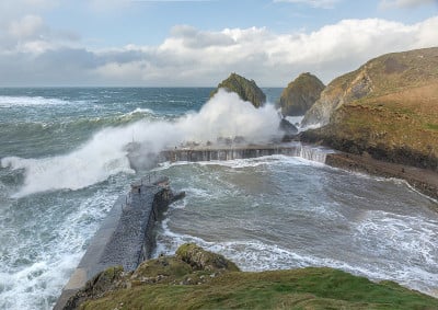 波能，Mullion Cove，康沃尔