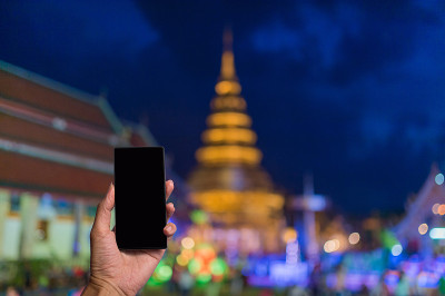 用智能手机拍摄Wat Phra That Hariphunchai, Lamphun Tha