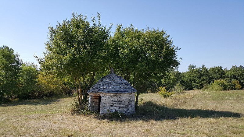 传统的石头小屋结构——伊斯特拉卡赞