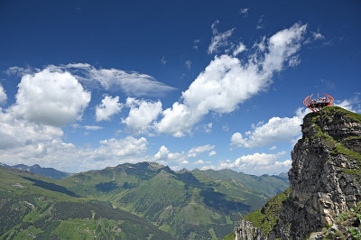 奥地利巴得嘎斯坦的stubnerkogel山景观