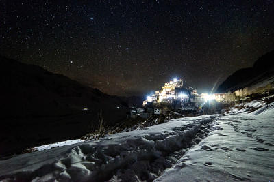 喜玛拉雅山百万星光下的基寺——斯皮提谷