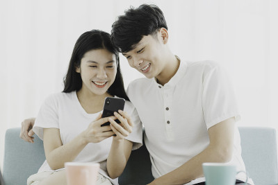 年轻的夫妇