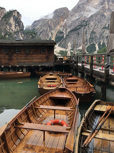 布雷斯湖