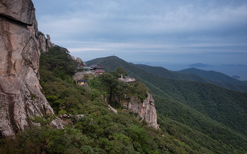 位于珠山(南海，韩国)的神秘的Boriam神庙