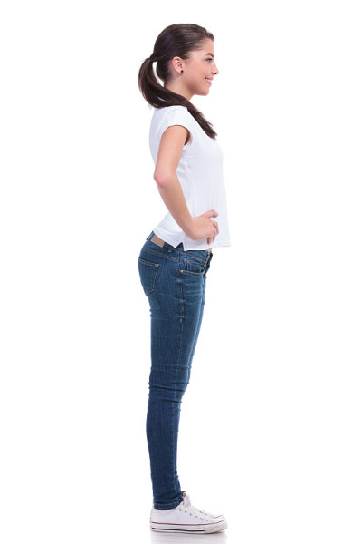 休闲女性侧视图