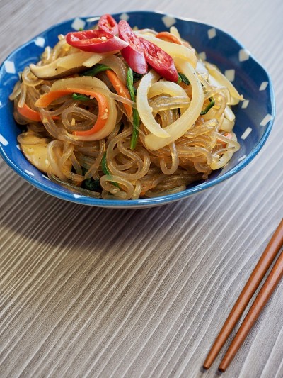 韩国传统食物炒蔬菜面条，日本菜