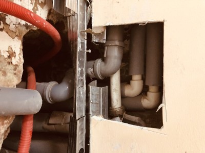 管子和水管工工作