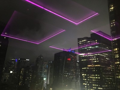 纽约曼哈顿摩天大楼的夜晚。