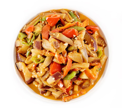 中餐:番茄红烧茄子，俯视图，