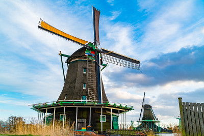 Zaanse Schans村的风车