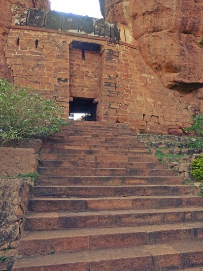 巴达米洞穴寺庙，卡纳塔克邦，印度