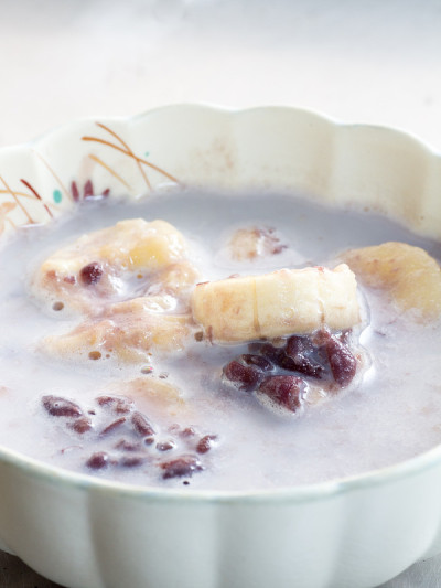 日本料理，甜红豆沙牛奶汤