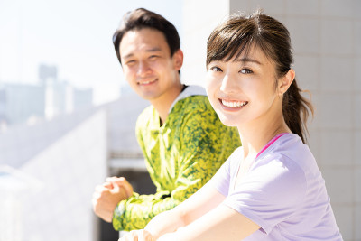 爱运动的亚洲人放松