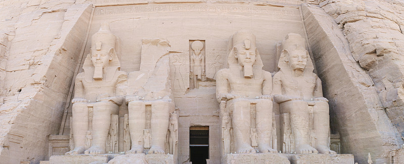 (Abu Simbel