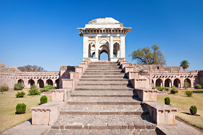Ahrafi很贵，Mandu