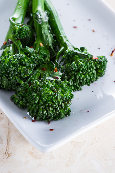 蒸broccolini