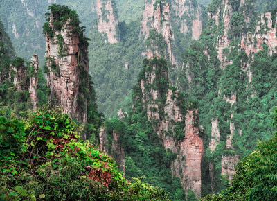 中国湖南张家界国家森林公园武陵源风景区天子山柱岩溶