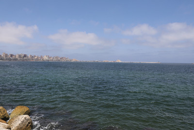 海又宽又望
