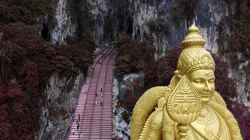 穆若干皇像巴图洞窟