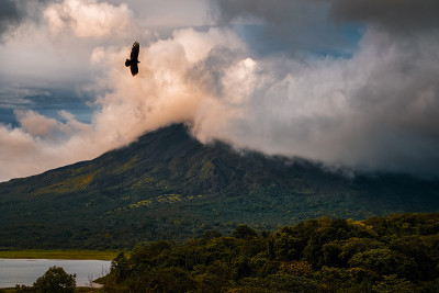 的阿雷纳火山