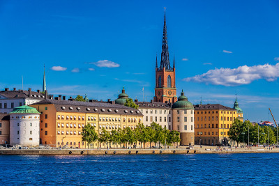 斯德哥尔摩老城Gamla Stan和瑞典Riddarholmen教堂全景