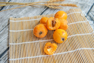 新鲜水果枇杷