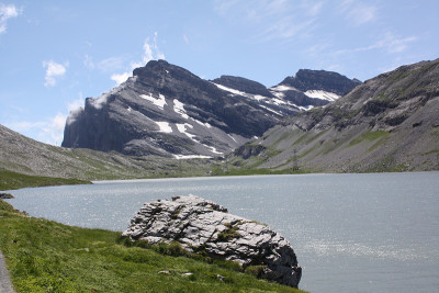 道本西湖和山
