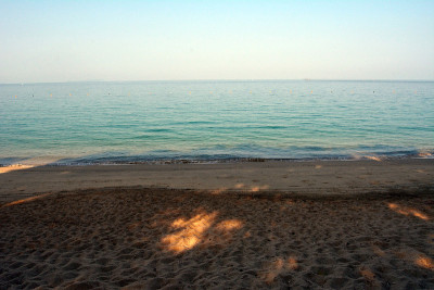 波在海