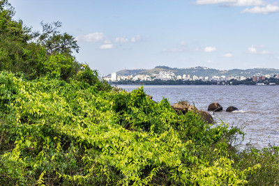白石岛和怪坝湖