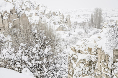 卡帕多西亚在土耳其的雪下