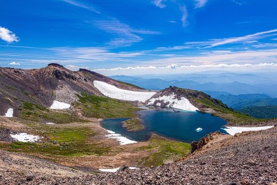 日本长野县典仓山的夏季景观