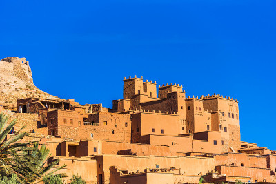 这是位于摩洛哥的堡垒城市Ait-Ben-Haddou。为文本复制空间。
