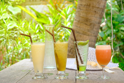 果汁杯。