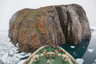 用玄武岩Franz Josef Land建造的破冰船